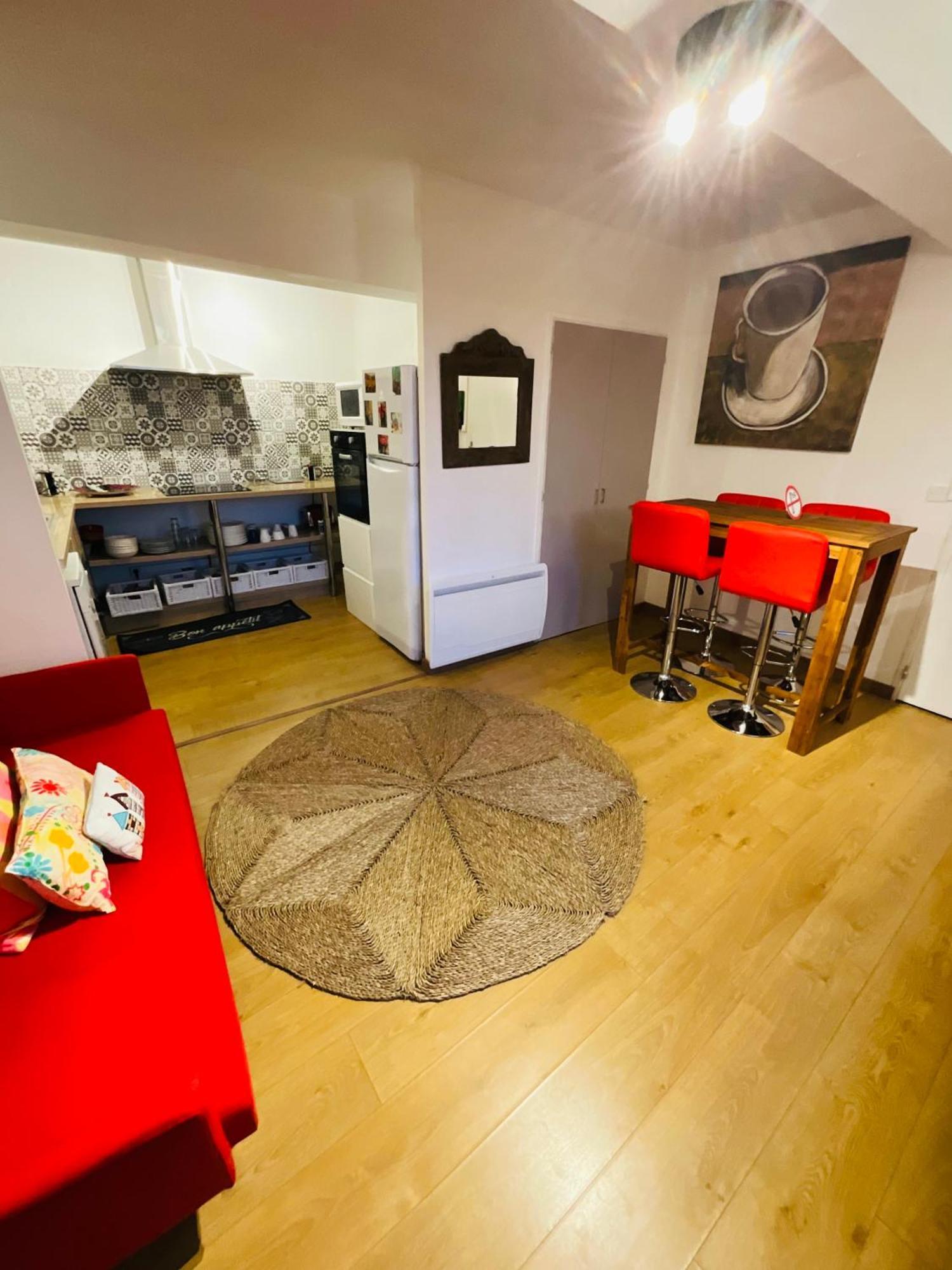 No 14 , 15 Meters Plein Centre Mirepoix Apartment Tres Calme Netflix ,Terrace Sleeps 4 70 M2 Eksteriør bilde